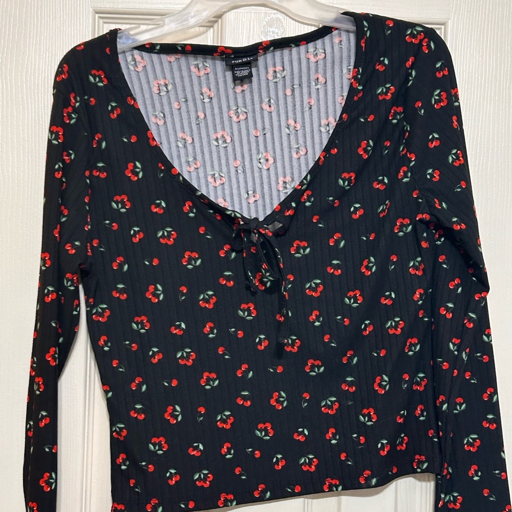 Black cherry covered long sleeve crop top